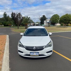 2018 Holden Astra - Image 5