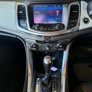 2015 Holden Calais V VF MY15 - Image 12